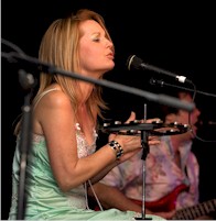 Vanessa Lea & Road Train